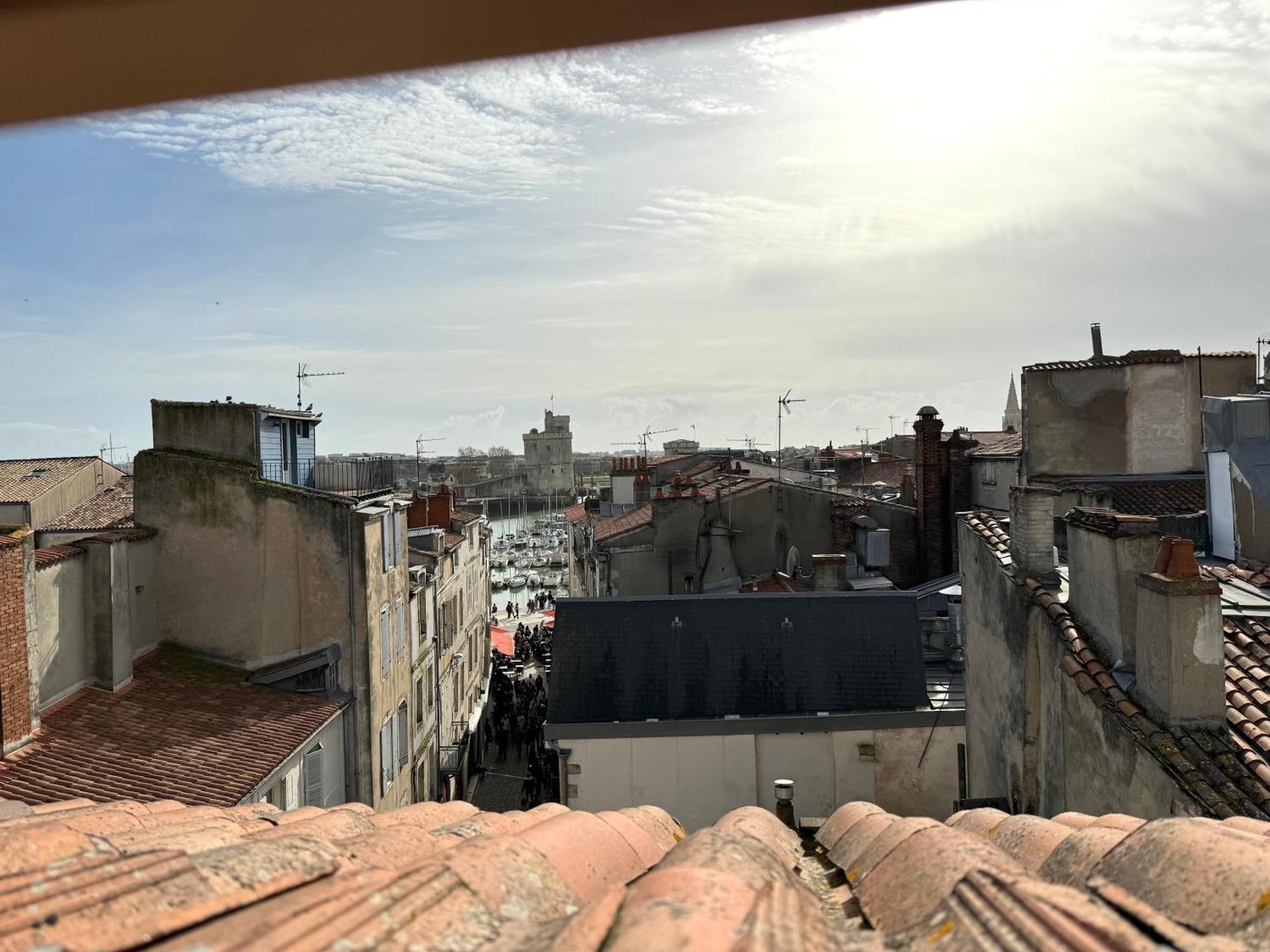 Ღ La Cabane Rochelaise • Vue Sur Le Vieux-Port La Rochelle  Extérieur photo